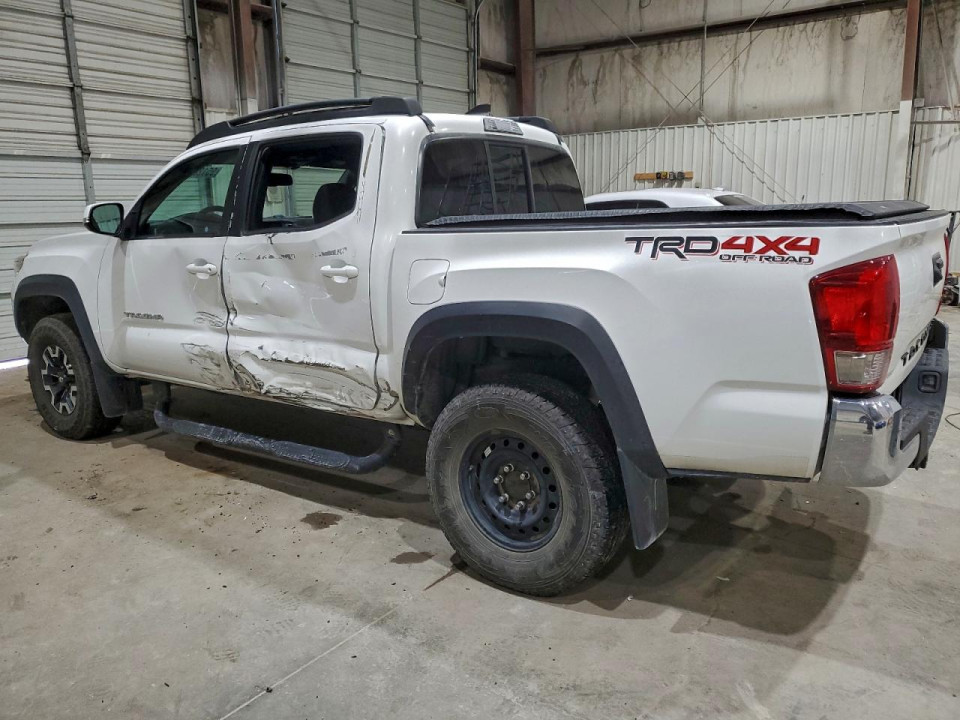 Toyota TACOMA 2016 — Copart
