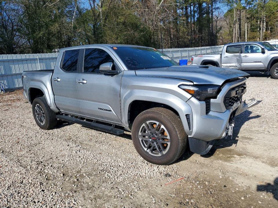 Toyota TACOMA 2024 — Copart