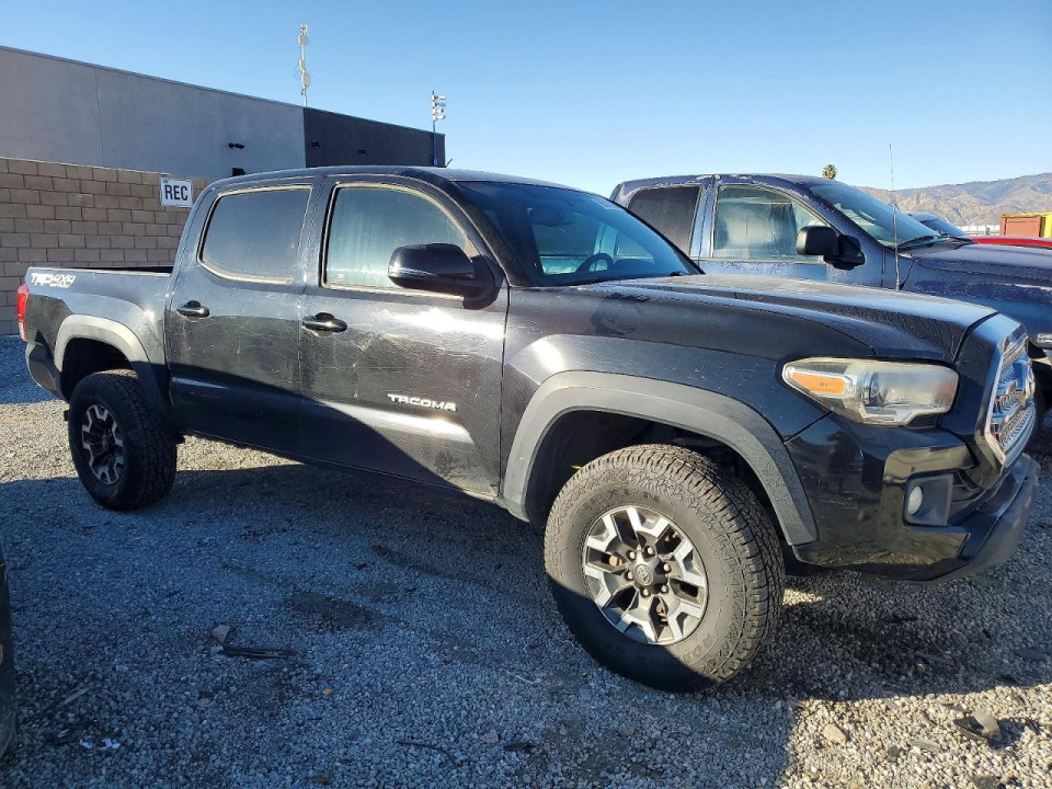 Toyota TACOMA 2017 — Copart