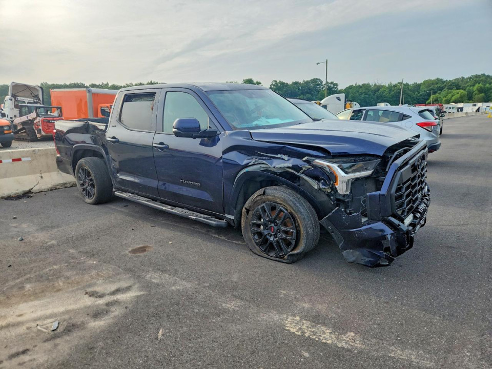 Toyota TUNDRA 2024 — Copart