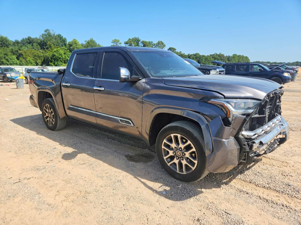 Toyota TUNDRA 2023 — Copart
