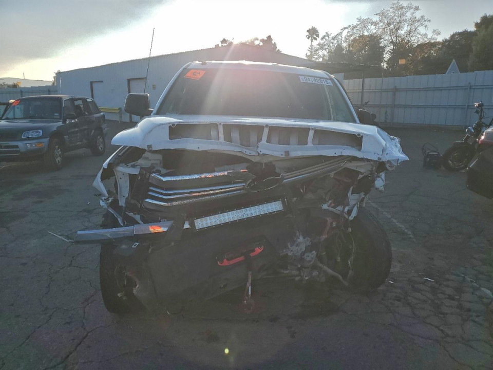 Toyota TUNDRA 2017 — Copart