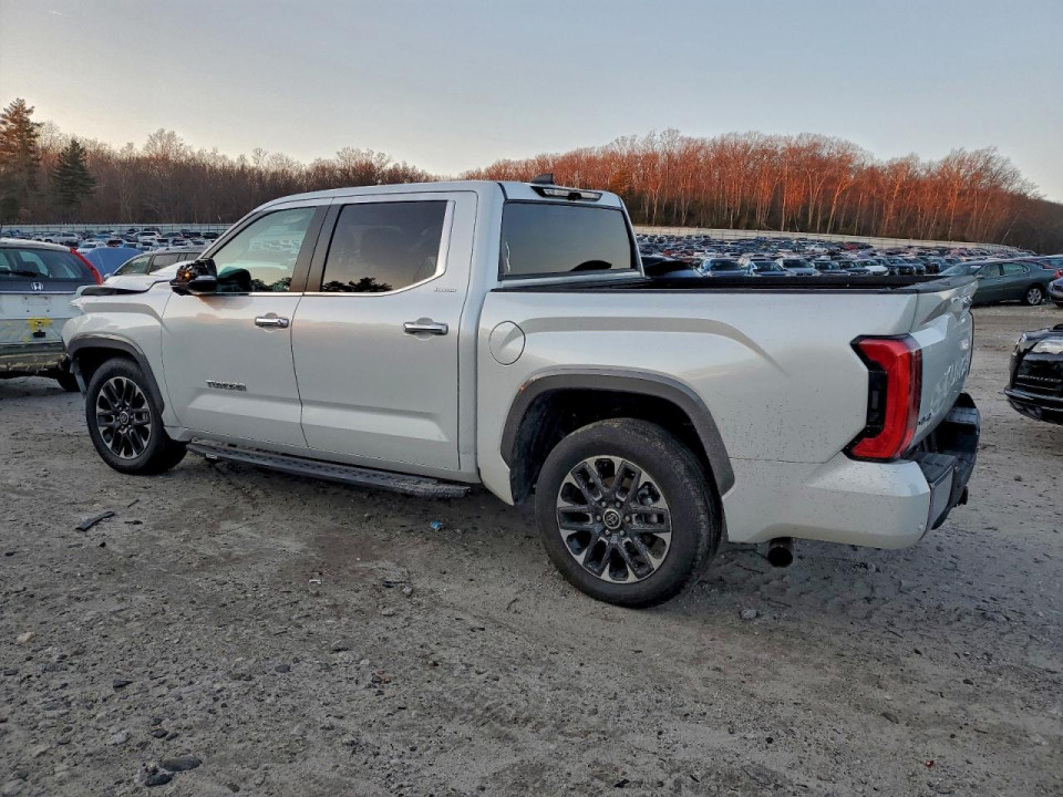 Toyota TUNDRA 2024 — Copart