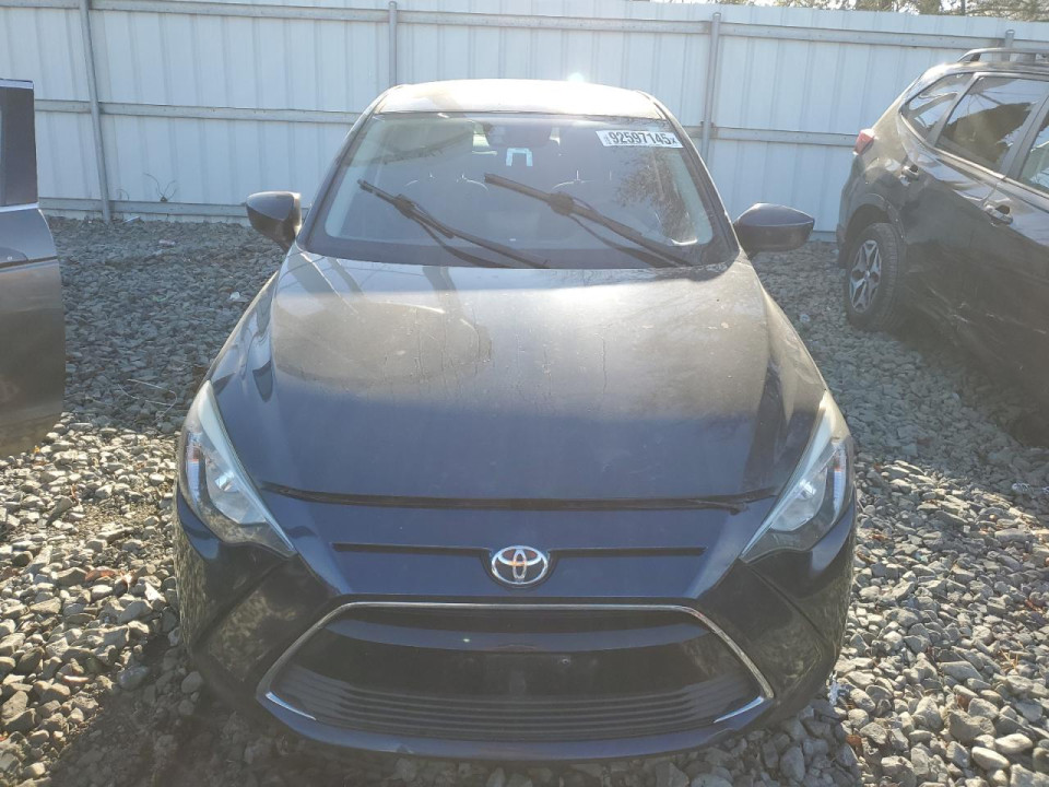 Toyota YARIS 2017 — Copart