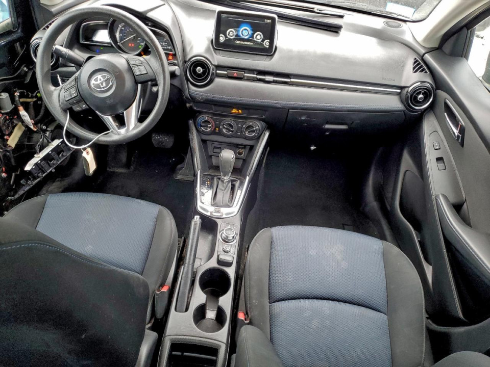 Toyota YARIS 2017 — Copart