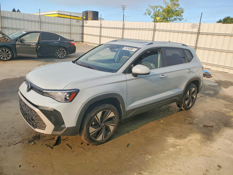 Volkswagen TAOS SE 2025 — Copart