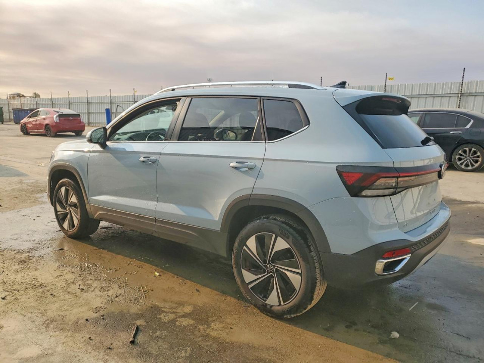 Volkswagen TAOS SE 2025 — Copart