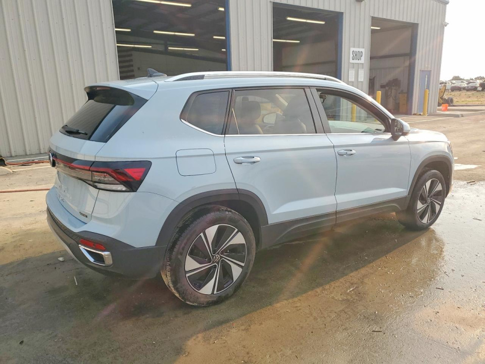 Volkswagen TAOS SE 2025 — Copart