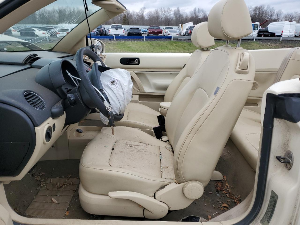 Volkswagen BEETLE 2008 — Copart
