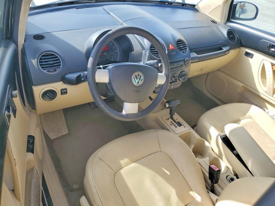 Volkswagen BEETLE 2010 — Copart