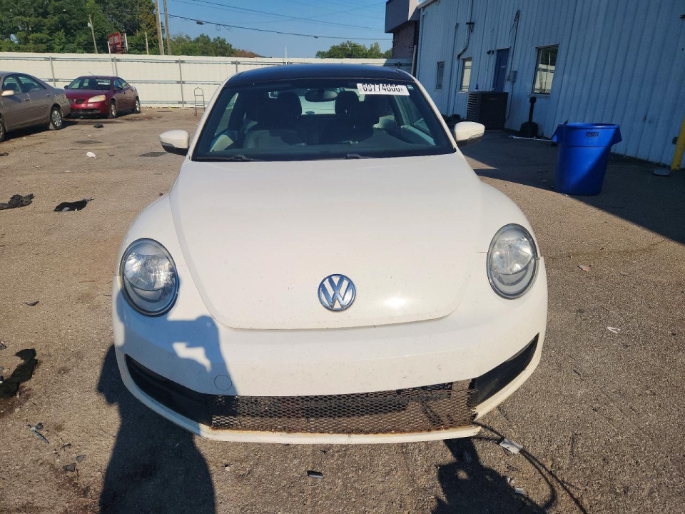 Volkswagen BEETLE 2012 — Copart