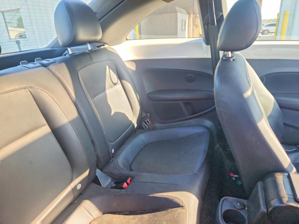 Volkswagen BEETLE 2012 — Copart