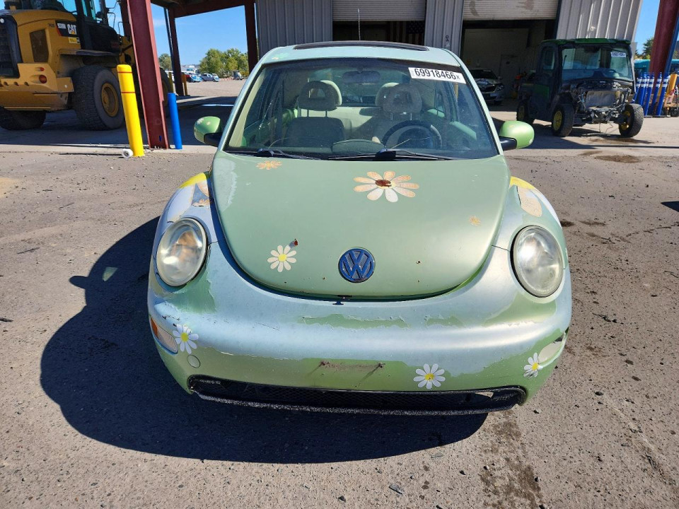 Volkswagen BEETLE 2001 — Copart