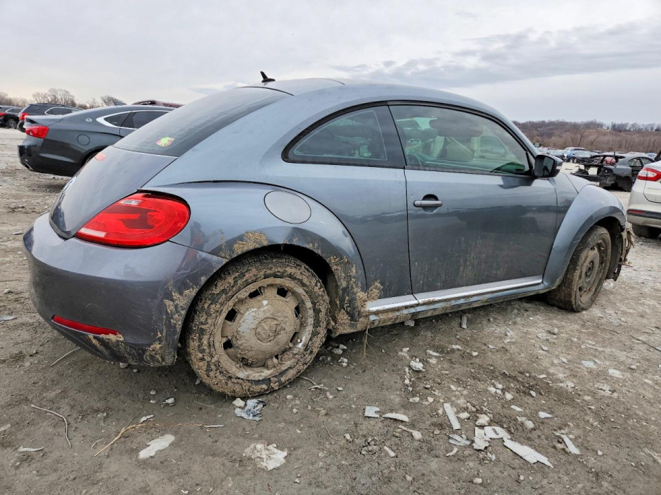 Volkswagen BEETLE 2012 — Copart