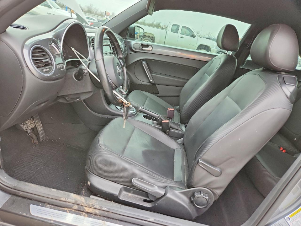 Volkswagen BEETLE 2012 — Copart
