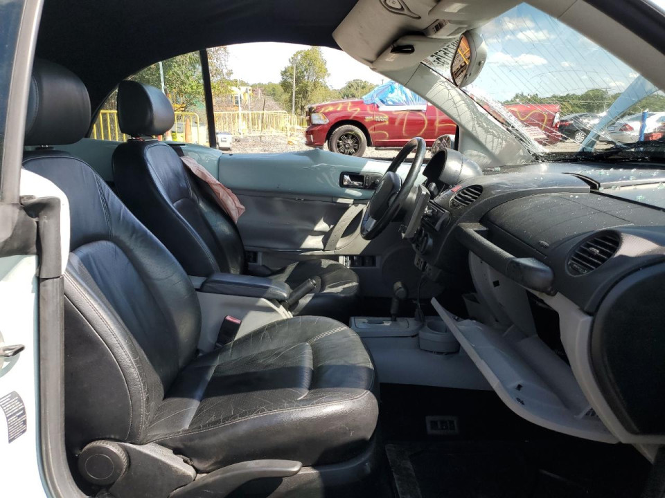 Volkswagen BEETLE 2005 — Copart