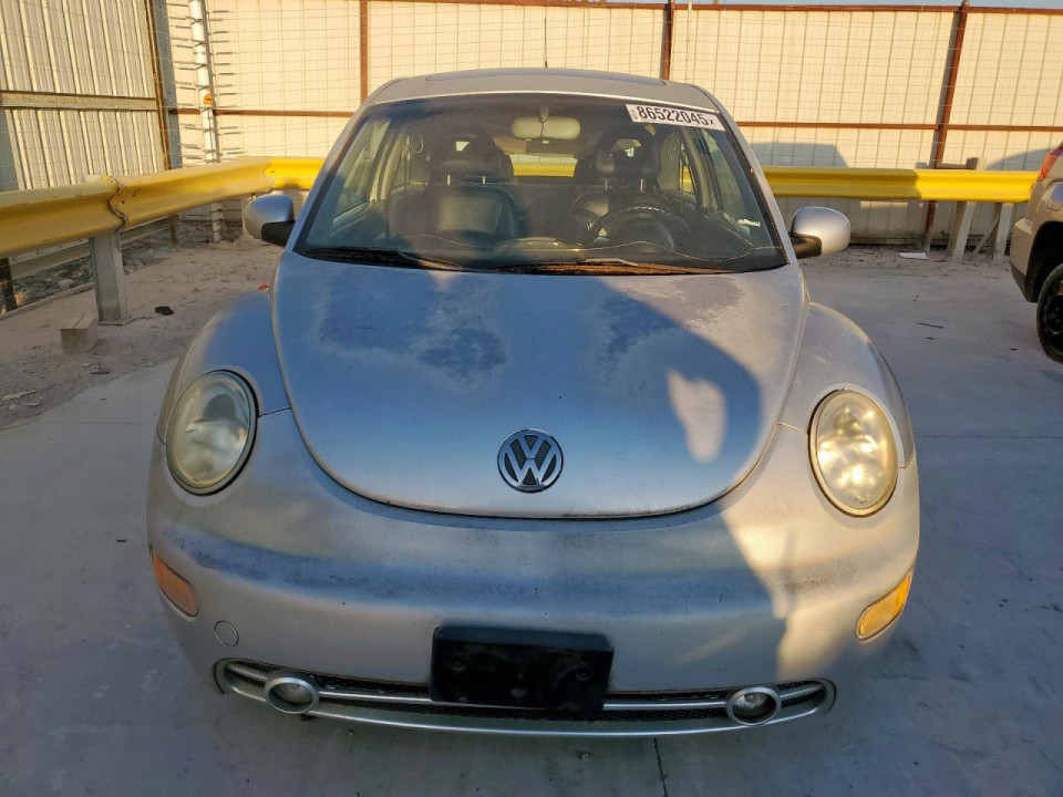 Volkswagen BEETLE 2001 — Copart