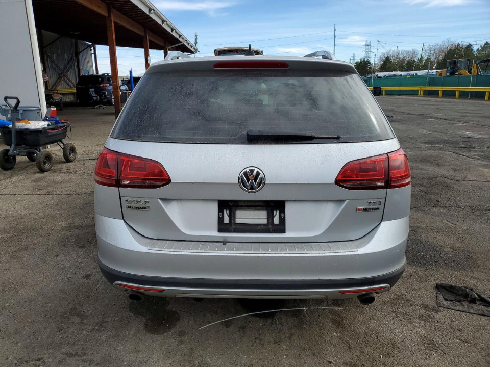 Volkswagen GOLF 2017 — Copart