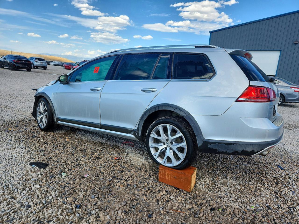 Volkswagen GOLF 2017 — Copart