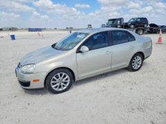 Volkswagen JETTA 2010