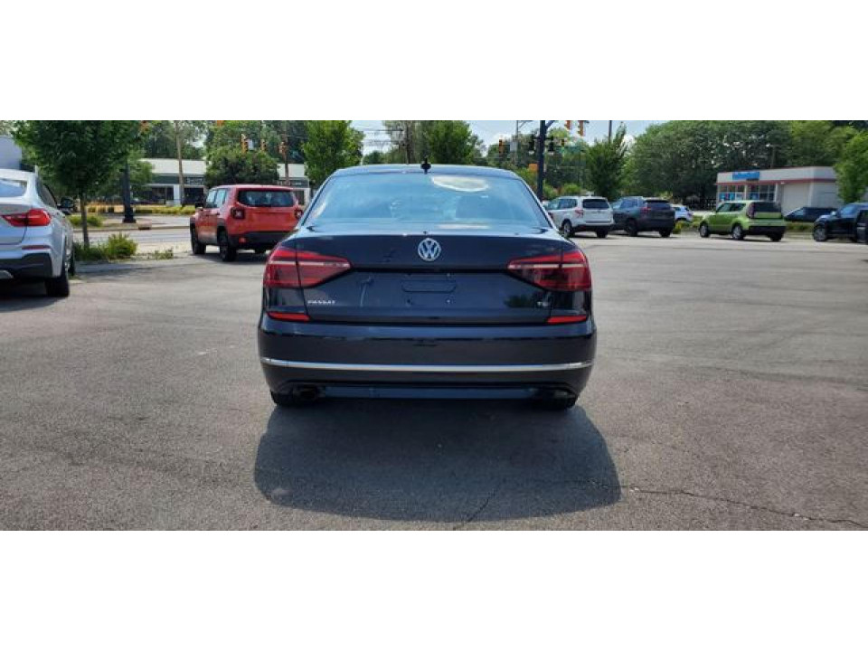 Volkswagen PASSAT 2018 — Copart