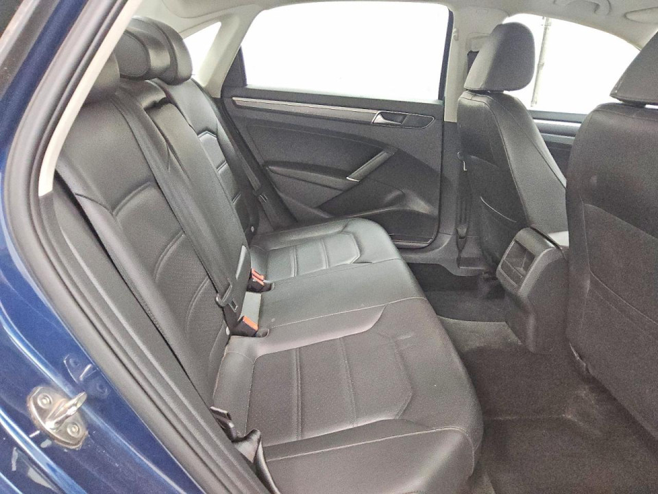 Volkswagen PASSAT 2018 — Copart