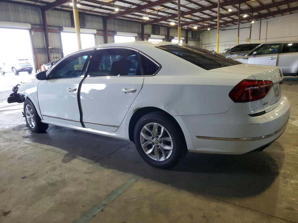 Volkswagen PASSAT 2017 — Copart