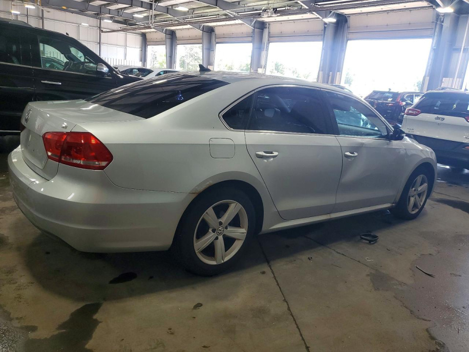 Volkswagen PASSAT 2013 — Copart