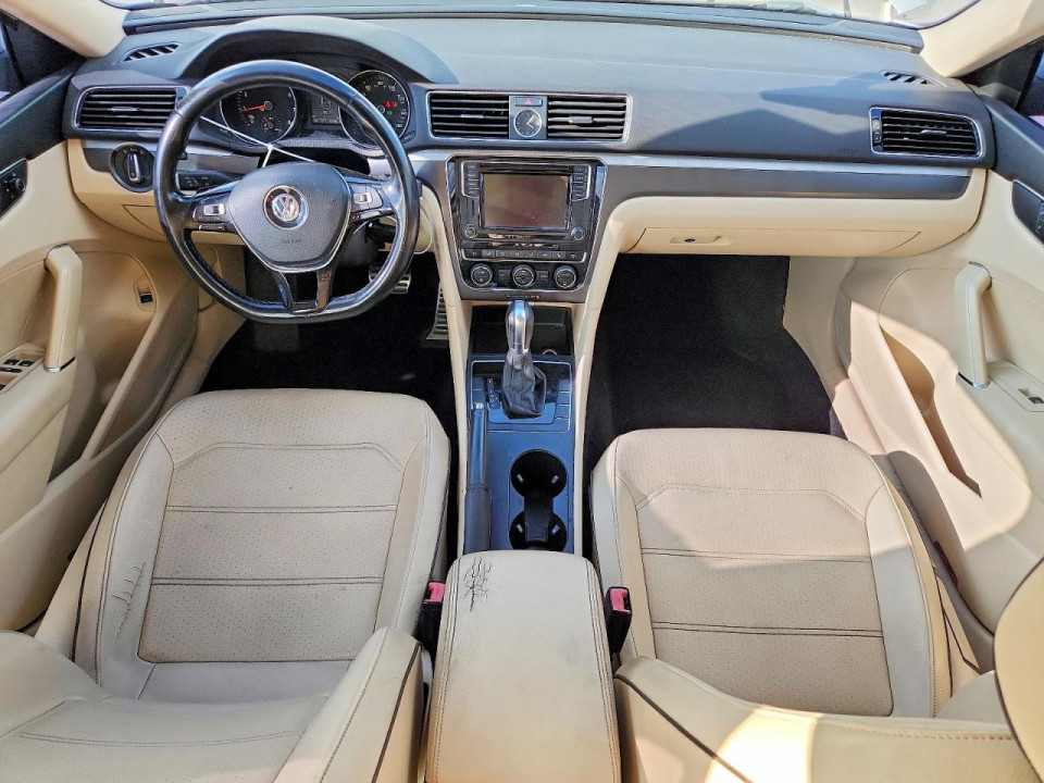 Volkswagen PASSAT 2017 — Copart