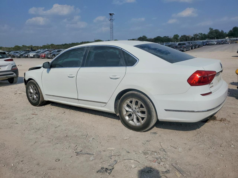 Volkswagen PASSAT 2016 — Copart
