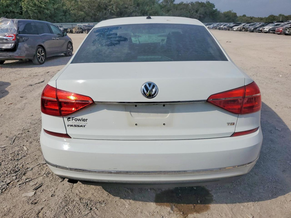 Volkswagen PASSAT 2016 — Copart