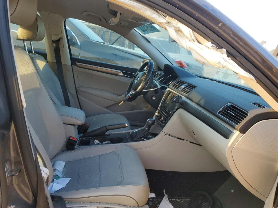 Volkswagen PASSAT 2017 — Copart