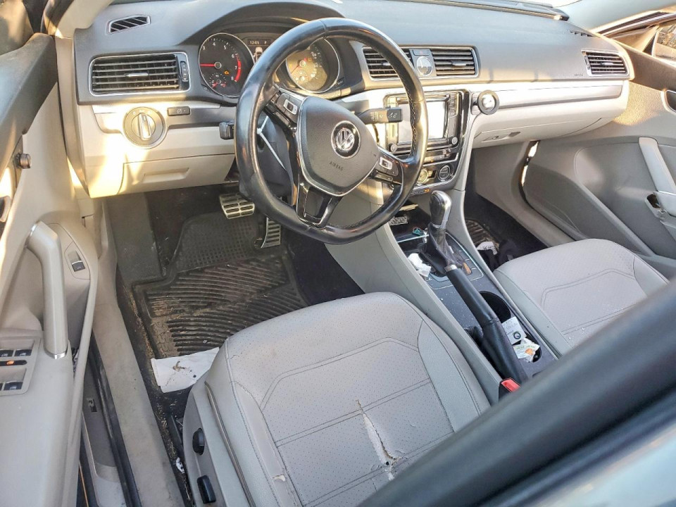 Volkswagen PASSAT 2017 — Copart
