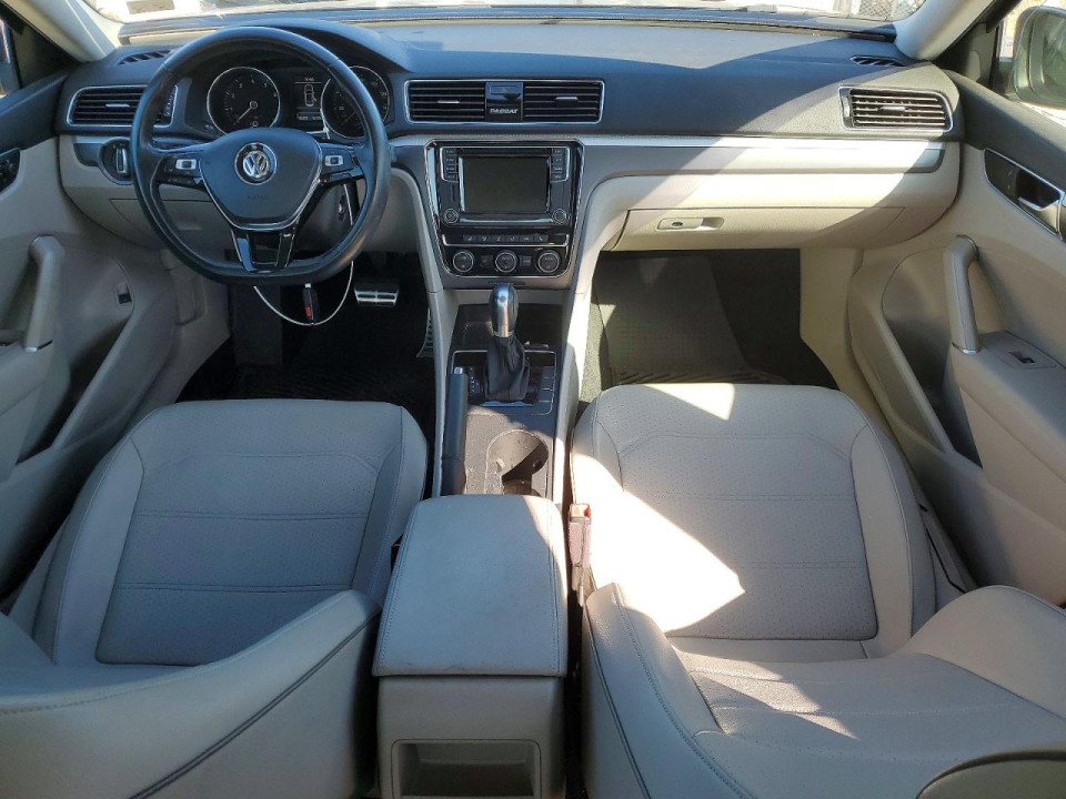 Volkswagen PASSAT 2018 — Copart