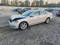 Volkswagen PASSAT 2014