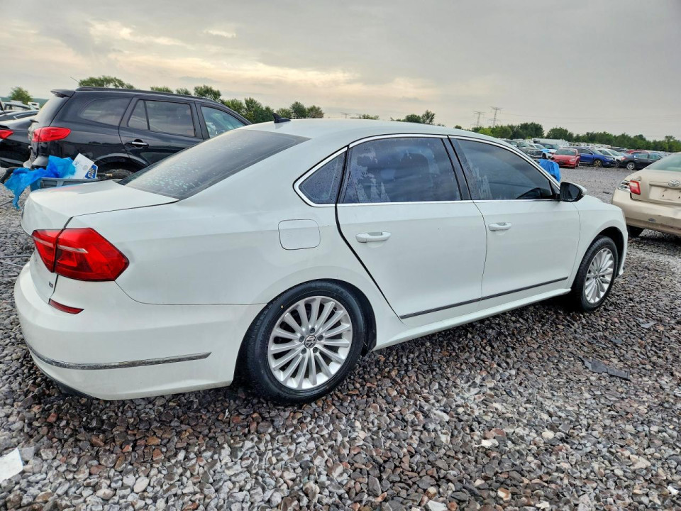 Volkswagen PASSAT 2016 — Copart