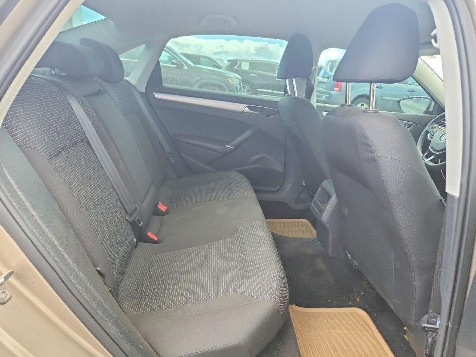 Volkswagen PASSAT 2016 — Copart