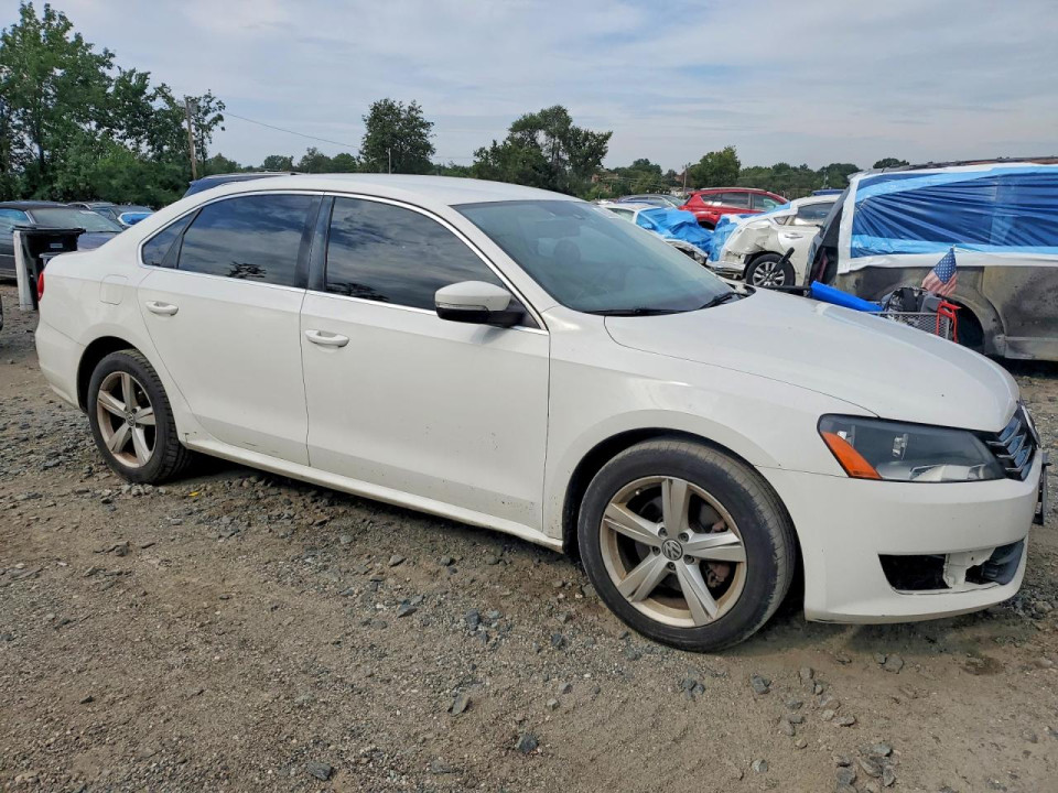 Volkswagen PASSAT 2013 — Copart