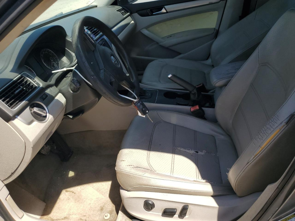 Volkswagen PASSAT 2013 — Copart