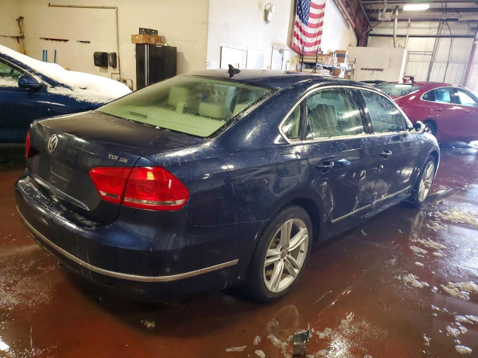 Volkswagen PASSAT 2013 — Copart