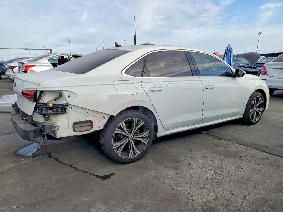 Volkswagen PASSAT 2021 — Copart