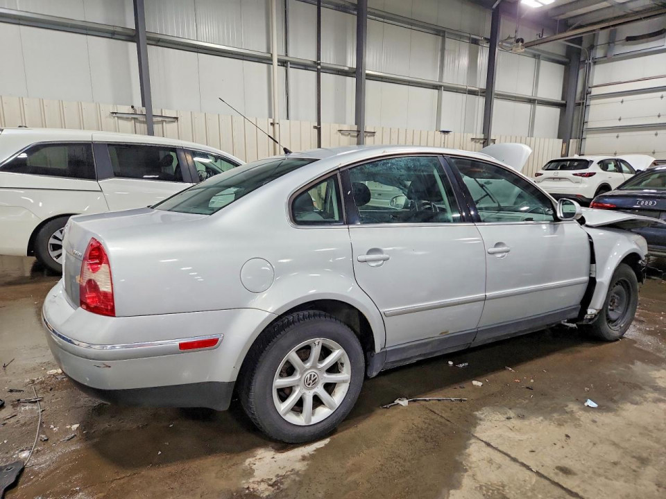 Volkswagen PASSAT 2004 — Copart