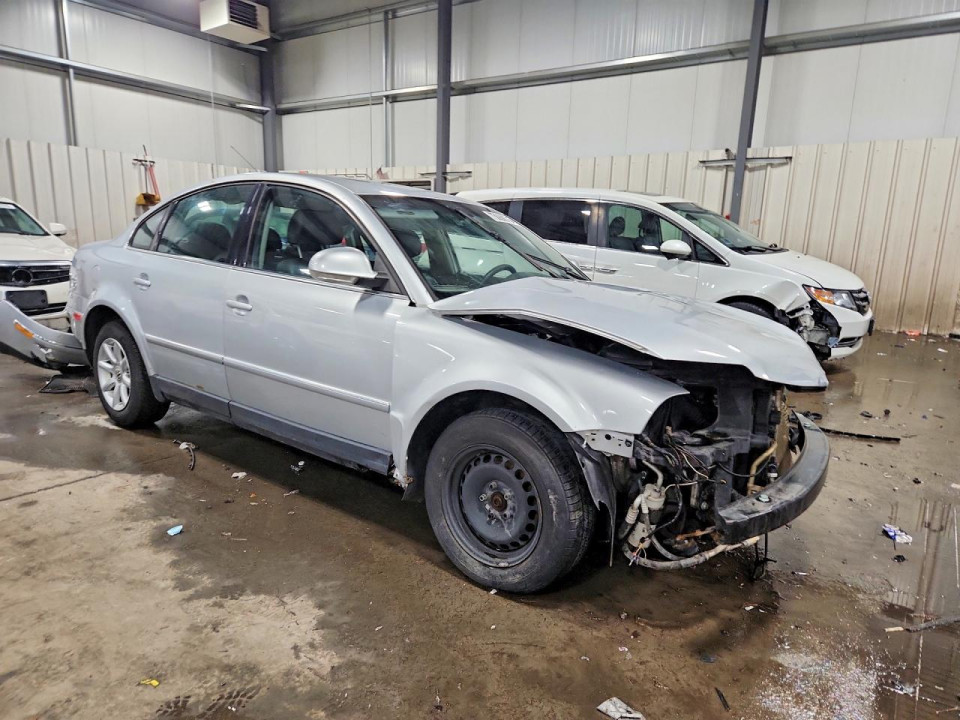 Volkswagen PASSAT 2004 — Copart