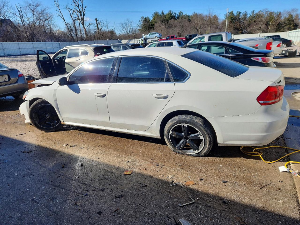 Volkswagen PASSAT 2013 — Copart