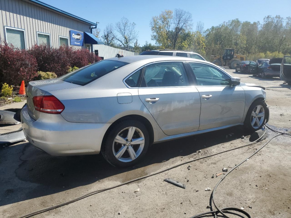 Volkswagen PASSAT 2013 — Copart