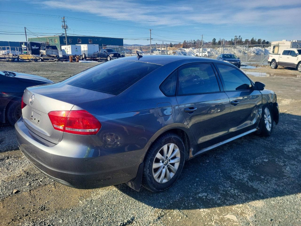 Volkswagen PASSAT 2013 — Copart