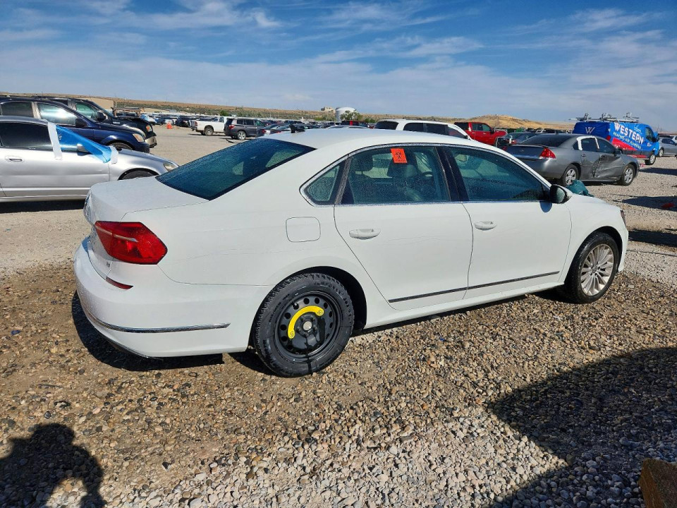 Volkswagen PASSAT 2016 — Copart