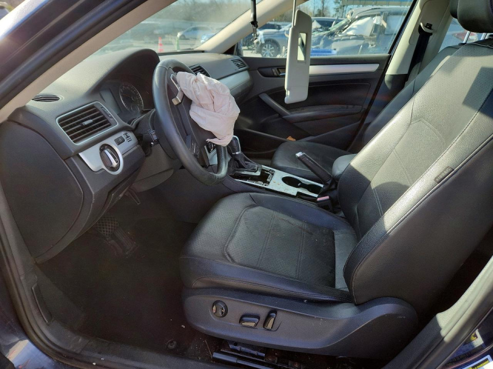 Volkswagen PASSAT 2013 — Copart