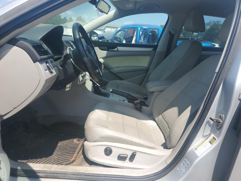 Volkswagen PASSAT 2012 — Copart