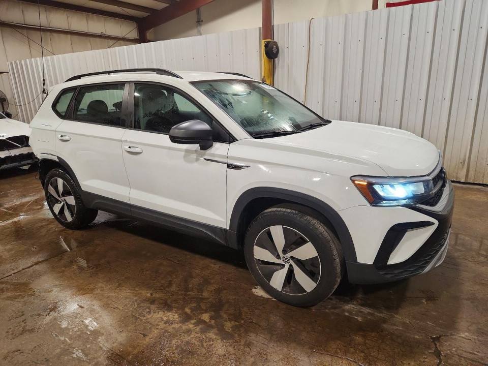 Volkswagen TAOS S 2024 — Copart